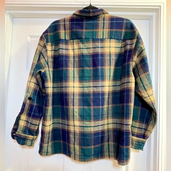 Pendleton 100% Wool Blue and Tan Plaid Flannel - Picture 6 of 6